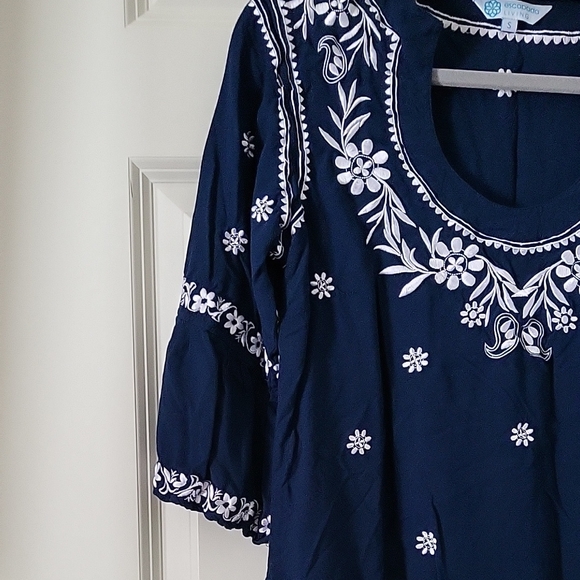 Escapada Living Navy Blue Embroidered Women's Size Small - Picture 7 of 9
